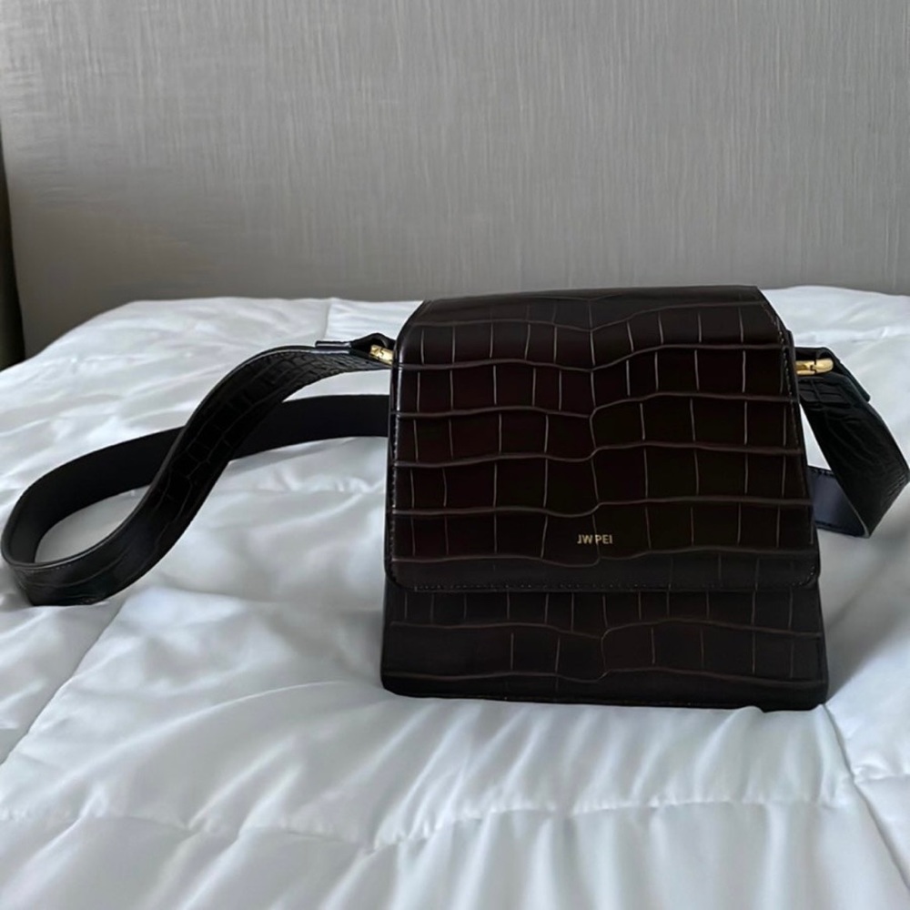 JW PEI Crossbody Croc Purse | Dark Brown